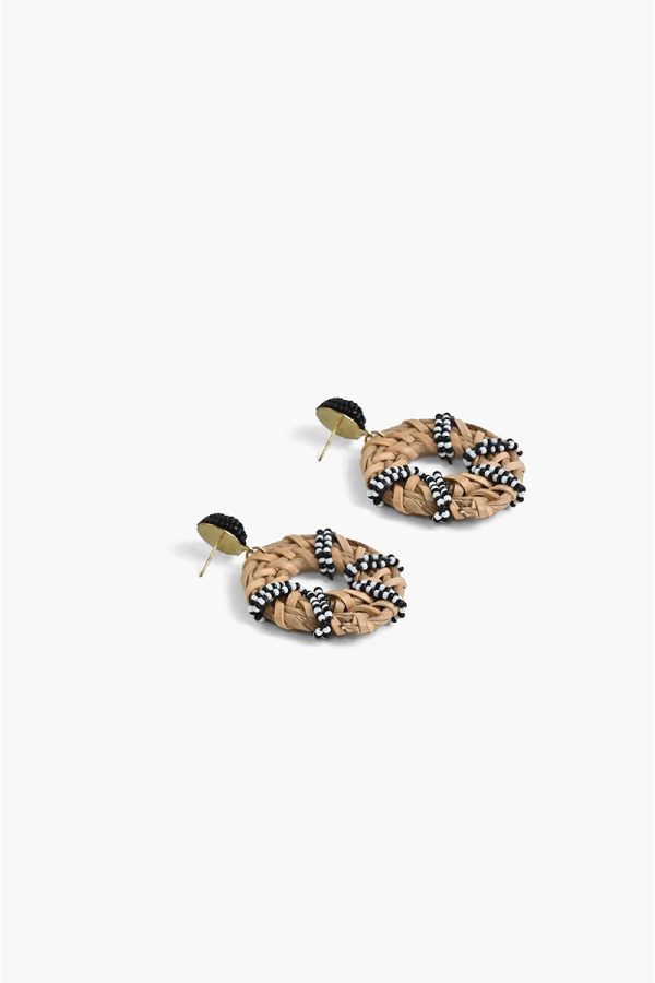 Classic Beauty Earrings - Image 3