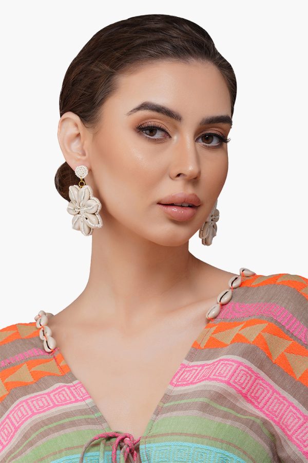 Floral Shells Beaded Earrings - Image 4