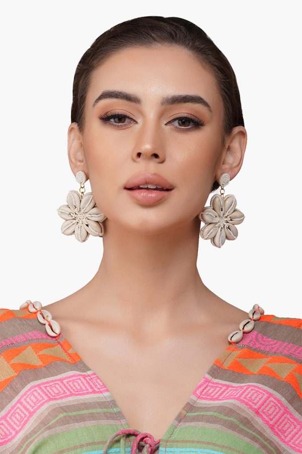 Floral Shells Beaded Earrings - Image 5